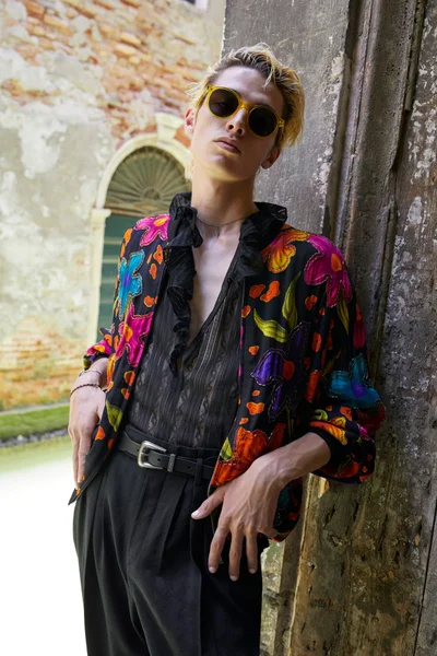 Look 24